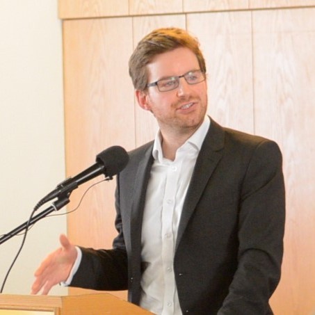 Dr Lawrence Hill-Cawthorne
